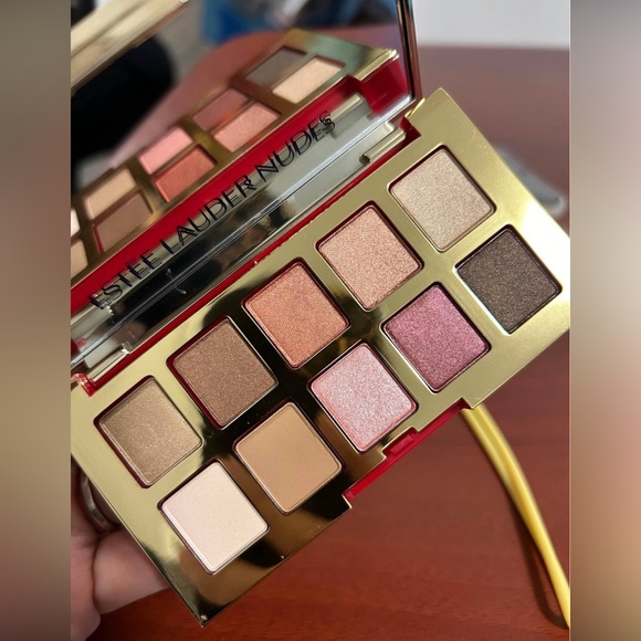 ❤️Estée Lauder ❤️Pure Color Envy Sculpting Eye Shadow Palette NUDE ❤️ - Picture 1 of 3